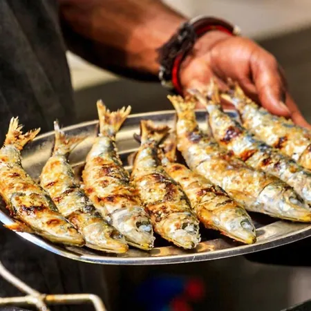 Luxury Seaview - Balcony Facing Ocean, Private Garage, Wifi, Ac *