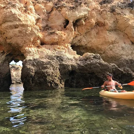 Luxury Seaview - Balcony Facing Ocean, Private Garage, Wifi, Ac 아파트