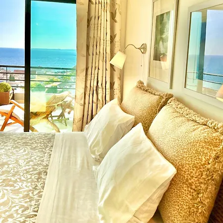 Absolute Beachfront - Huge Panoramic Sea View Balcony & Private Garage