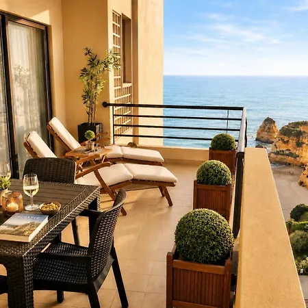 Absolute Beachfront - Huge Panoramic Sea View Balcony & Private Garage *