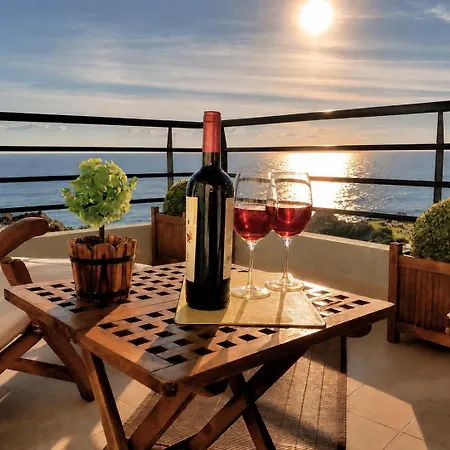 Absolute Beachfront - Huge Panoramic Sea View Balcony & Private Garage