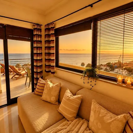 Absolute Beachfront - Huge Panoramic Sea View Balcony & Private Garage *