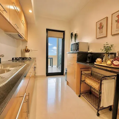 Absolute Beachfront - Huge Panoramic Sea View Balcony & Private Garage
