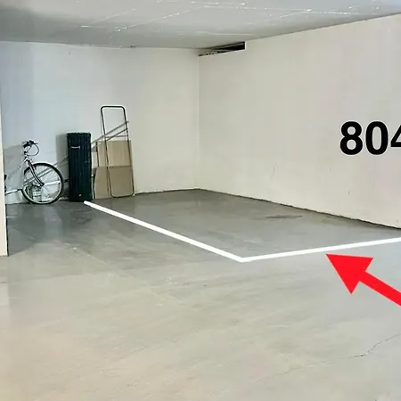Absolute Beachfront - Huge Panoramic Sea View Balcony & Private Garage